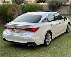 تويوتا أفالون